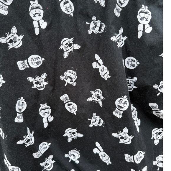 Five Nights at Freddys FNAF black and white button up shirt Size Youth XL - Picture 5 of 5